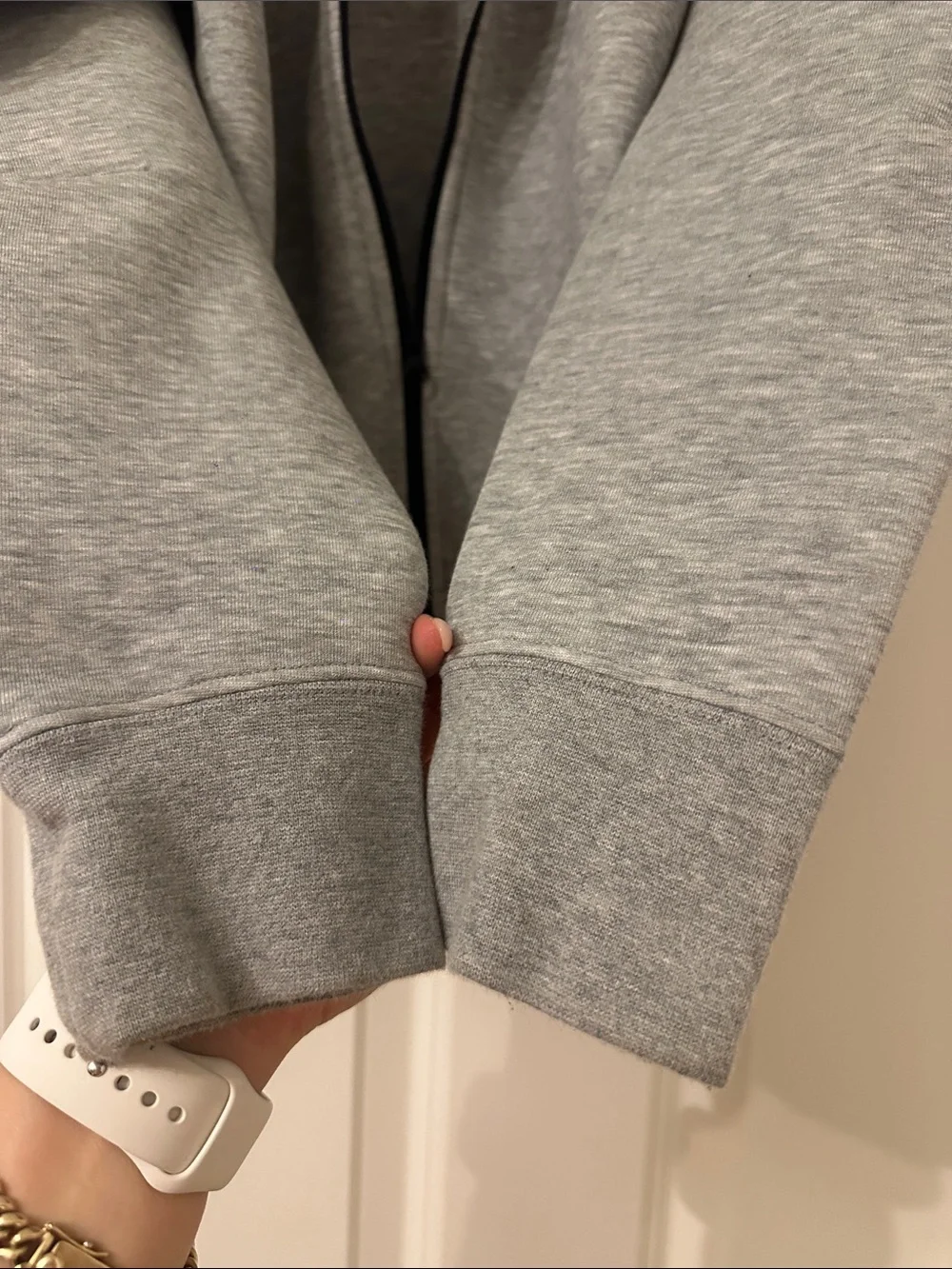 Nike Men’s Light Gray Hooded Performance Jacket